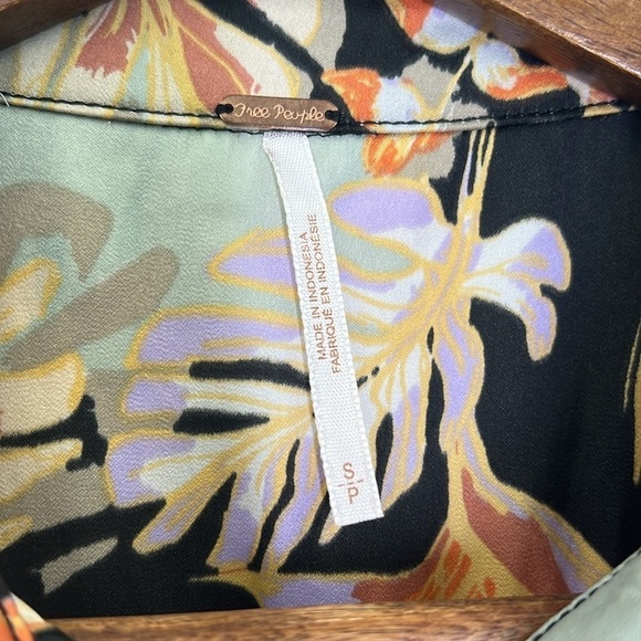 Free People - Under The Palms Black Multicolored Button Down Blouse Shirt Small - Picture 8 of 12